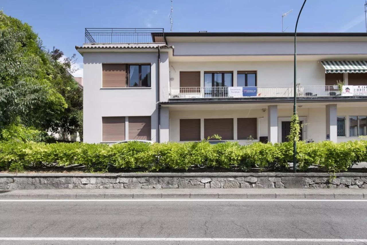 Civico 22 Apartman Peschiera del Garda Kültér fotó