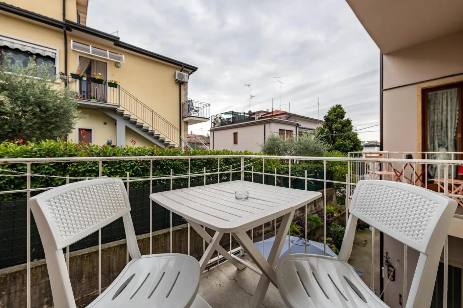 Civico 22 Apartman Peschiera del Garda Kültér fotó